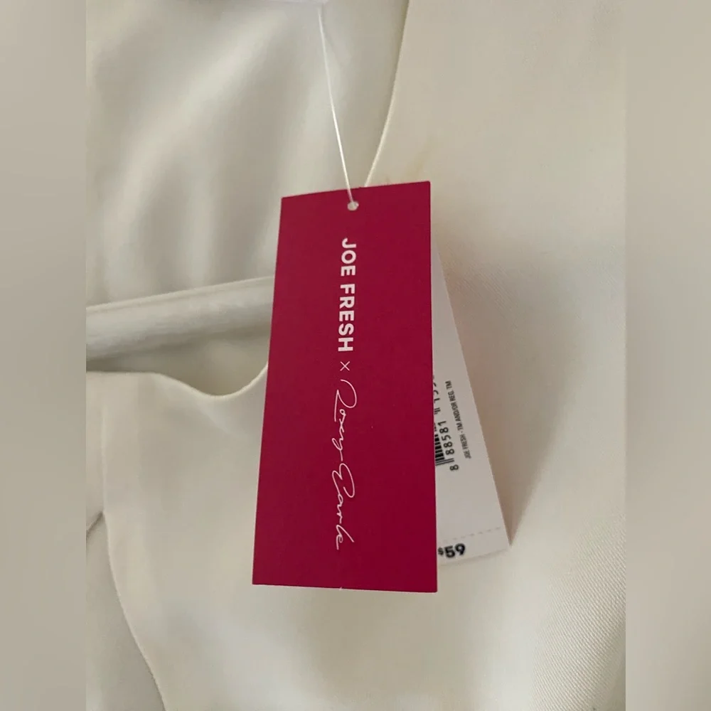 Joe Fresh x Roxy Earle BNWT women’s winter white key hole skater dress size 16 - Picture 10 of 12